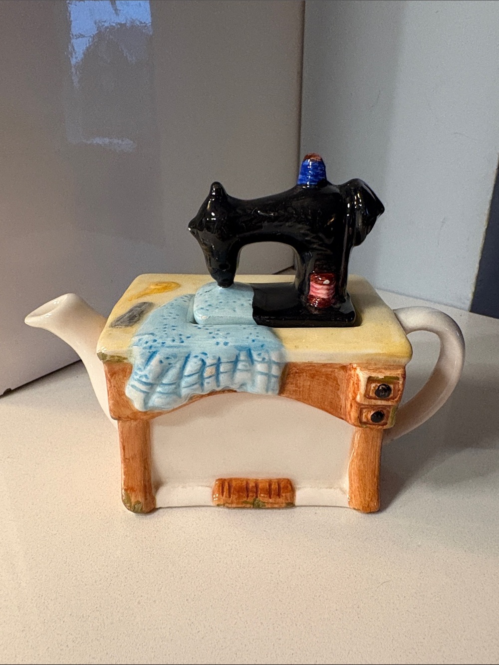 Vintage 90s Mercuries Novelty Sewing Machine Teapot